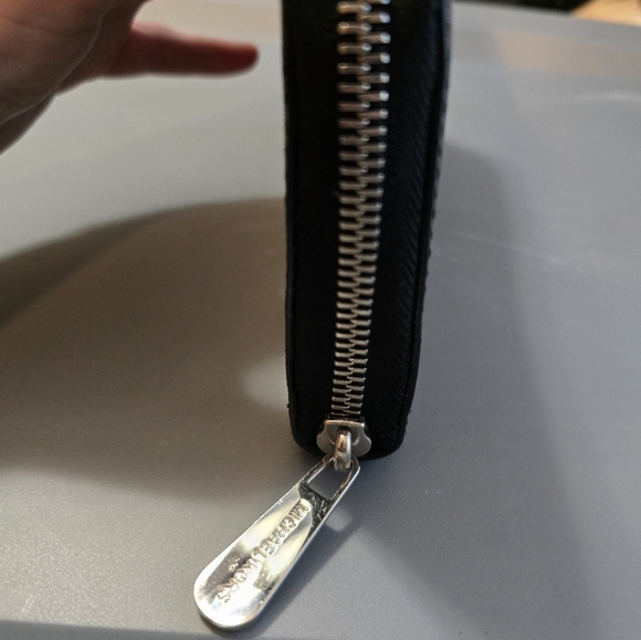 Michael Kors Large Zip Around Wallet in black with silver hardware - Picture 2 of 4